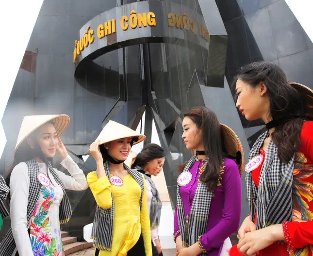 Hơn 1.000 nén tâm nhang tưởng nhớ liệt sĩ Cần Giờ ảnh 6